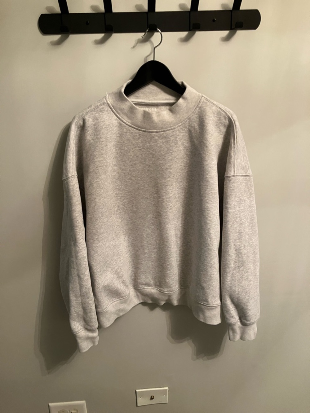 Abercrombie & Fitch Light Heather Gray Crewneck Sweatshirt